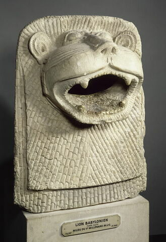 statue, image 11/12