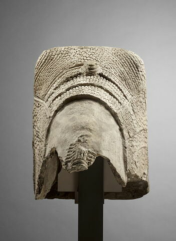 statue, image 9/12