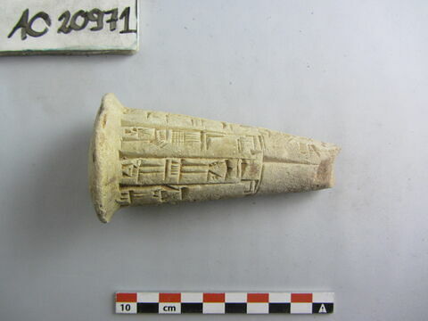 clou de fondation, image 1/1