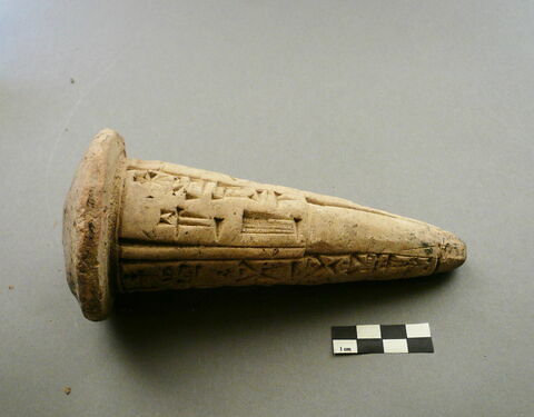 clou de fondation, image 1/1