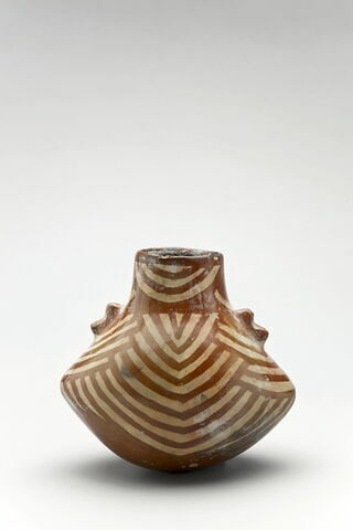 vase, image 2/3