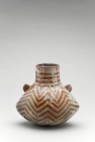 vase, image 2/3