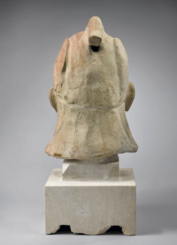 statue, image 3/4