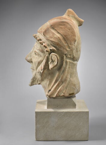 statue, image 4/4