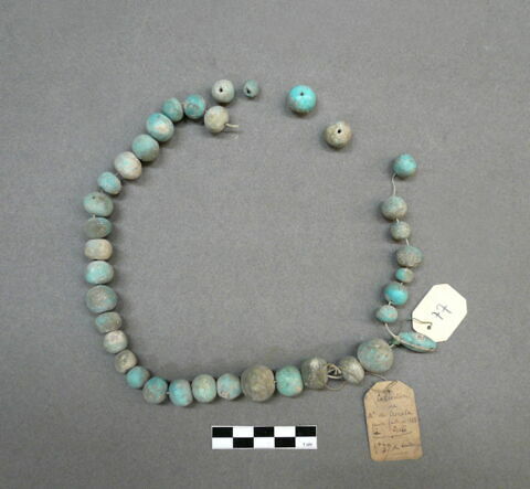 collier ; perle, image 2/2