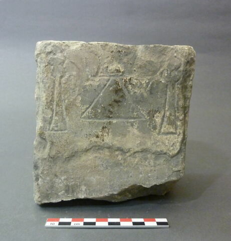 stèle  ; ex-voto ;, image 2/2