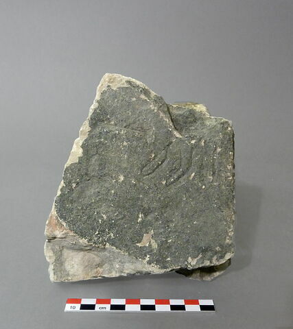 stèle  ; ex-voto, image 3/4