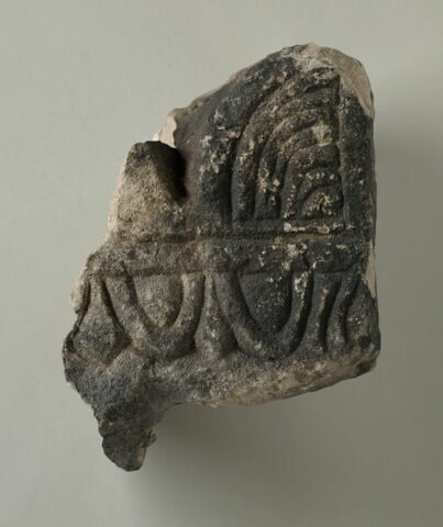 stèle  ; ex-voto, image 1/2