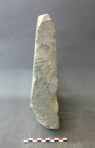 stèle  ; ex-voto, image 2/2