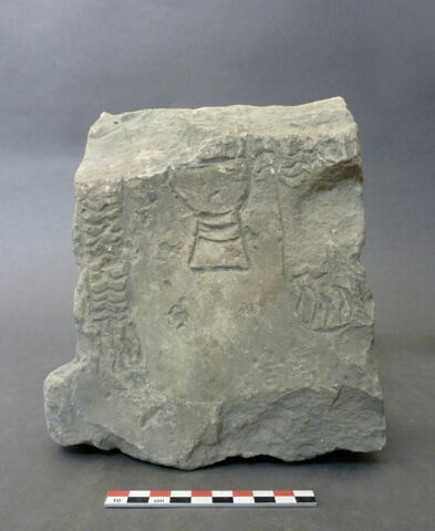 stèle  ; ex-voto, image 2/2