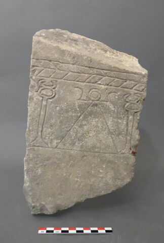 stèle  ; ex-voto, image 2/2