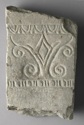 stèle  ; ex-voto, image 1/2