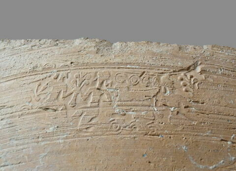 vase ; fragment, image 6/7