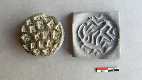 cachet, image 2/2