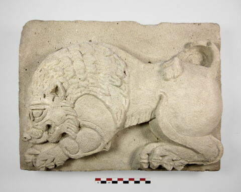 relief mural ; plaque, image 4/4
