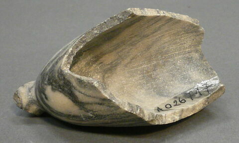 vase, image 2/2