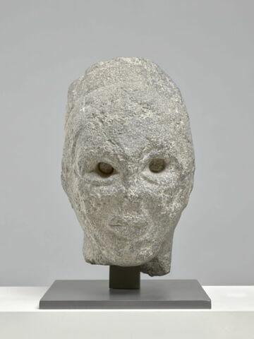 statue, image 3/14