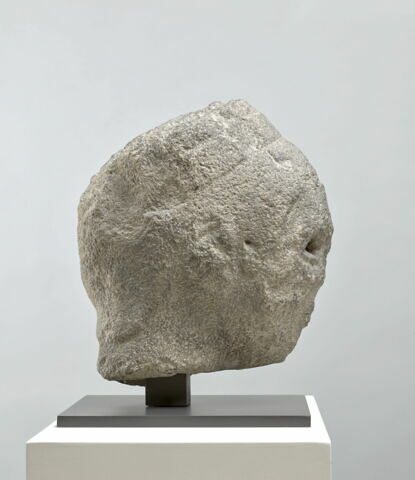 statue, image 5/14