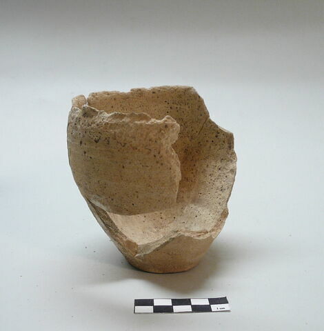 vase, image 1/1