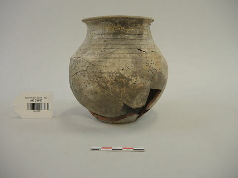 vase, image 1/3