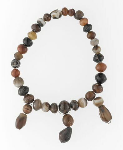 collier, image 2/2