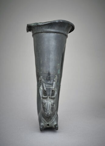 vase, image 2/5