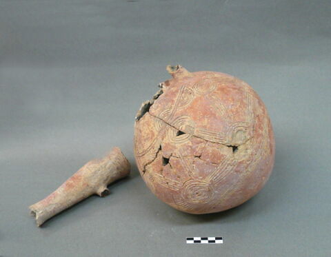 vase, image 1/1