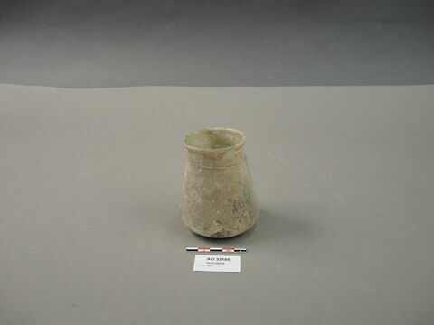 vase, image 1/2