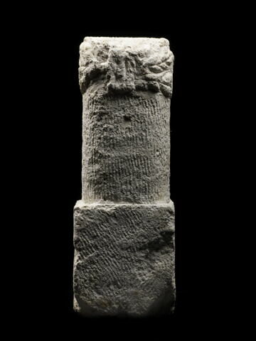 cippe ; objet funéraire, image 5/5