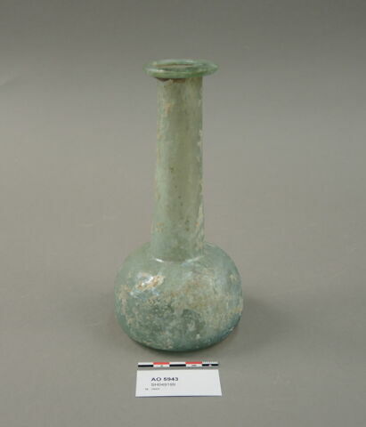 vase, image 1/1