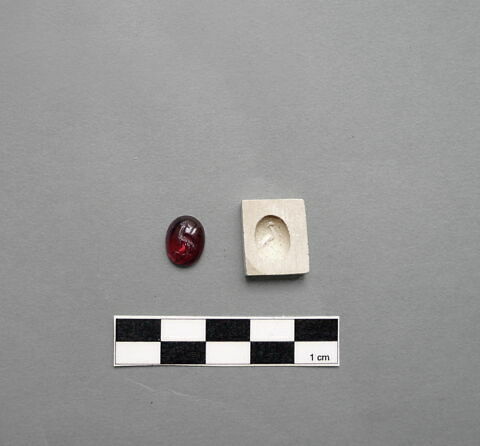 intaille, image 1/2