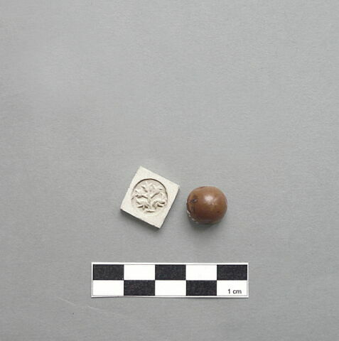 cachet, image 2/2