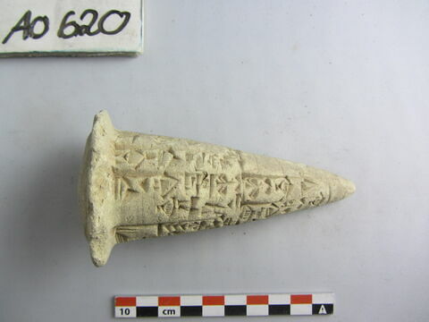 clou de fondation, image 1/1