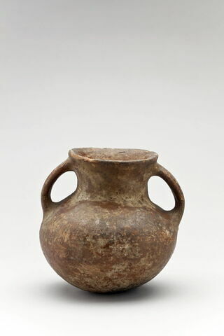 vase, image 2/3