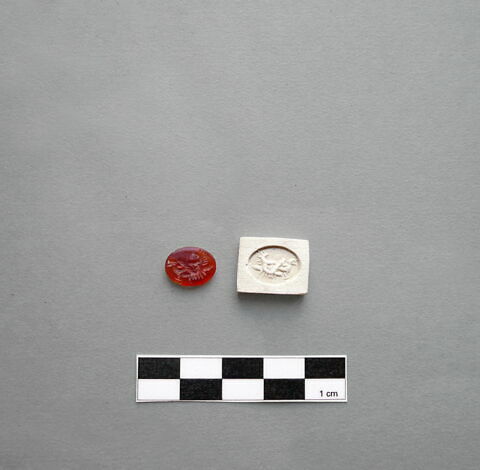 amulette, image 1/1