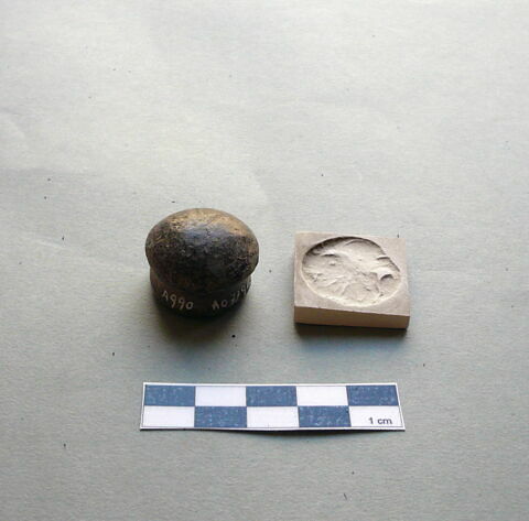 cachet, image 1/2