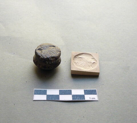 cachet, image 2/2