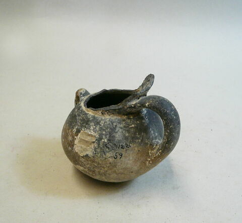 vase, image 3/4