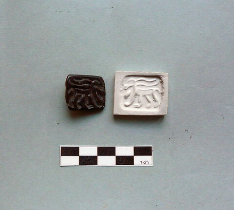 cachet, image 2/2