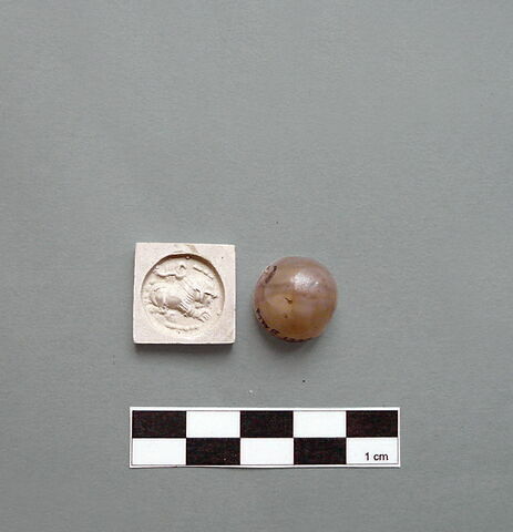 cachet, image 2/2