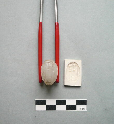 cachet, image 2/2