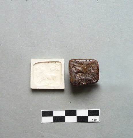 cachet, image 2/2