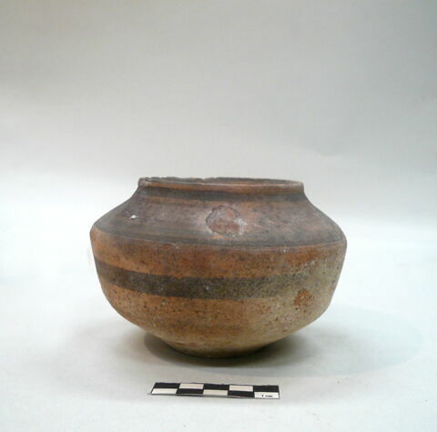 vase, image 1/3