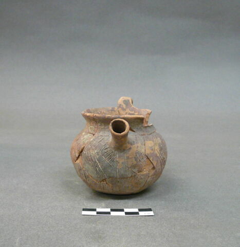 vase, image 3/5