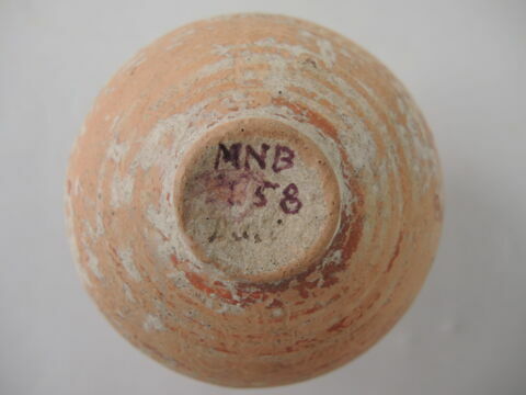 vase, image 2/4