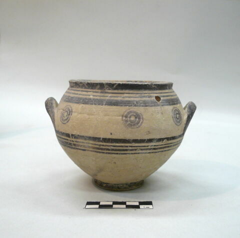 vase, image 3/4