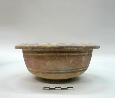 vase, image 2/3