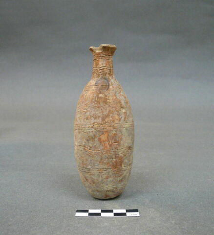 vase, image 3/5