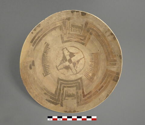 vase, image 9/10