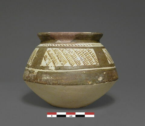 vase, image 1/1